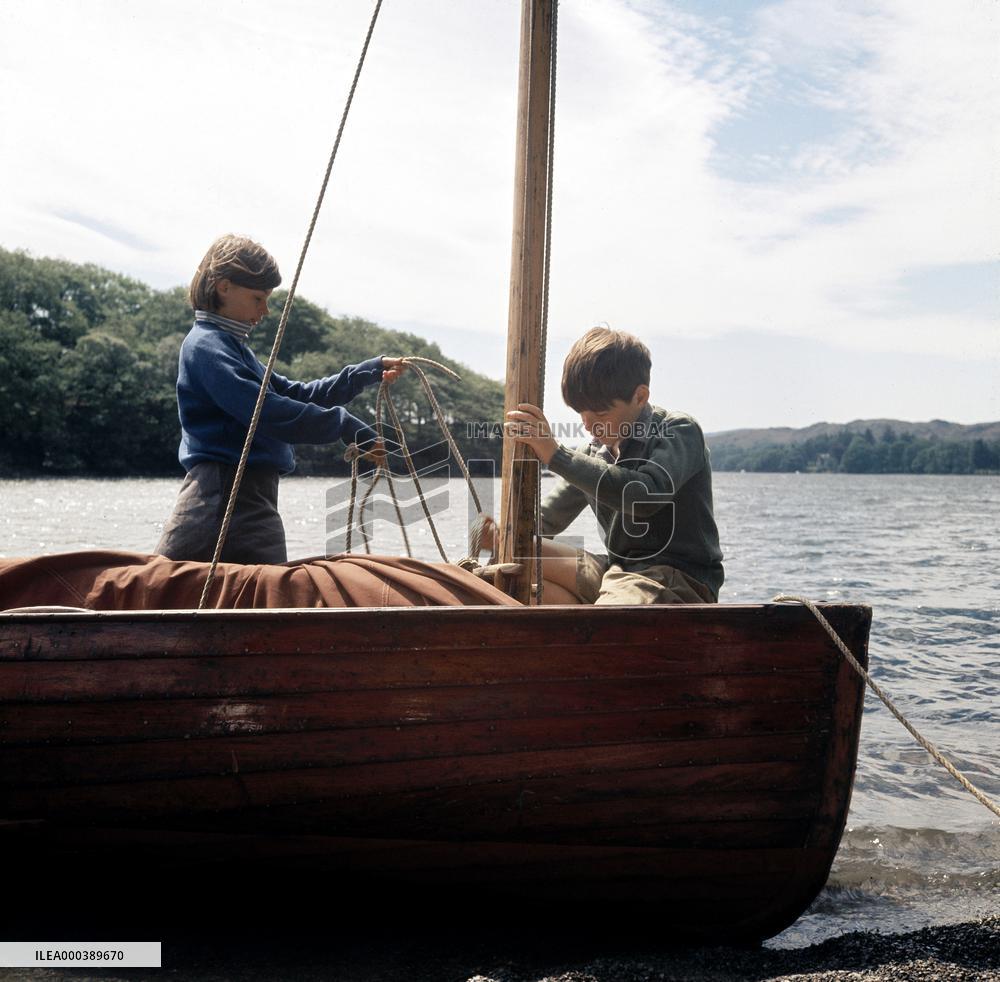 Swallows And Amazons (1974)