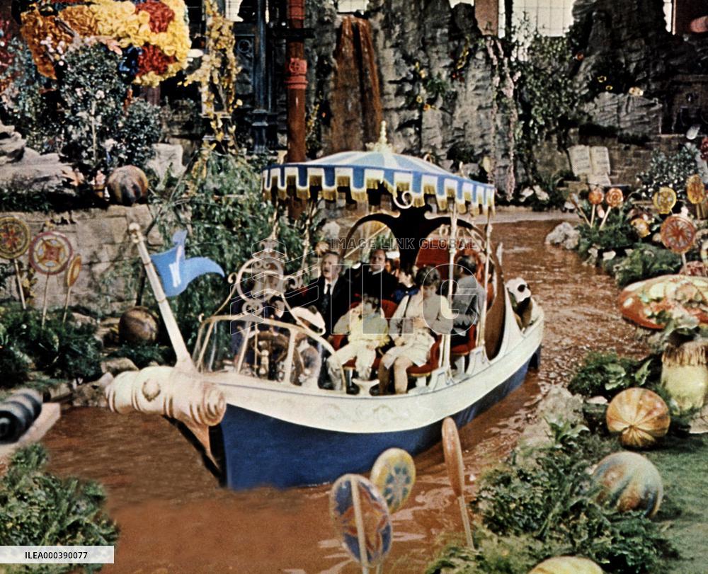 Willy Wonka & The Chocolate Fa (1971)