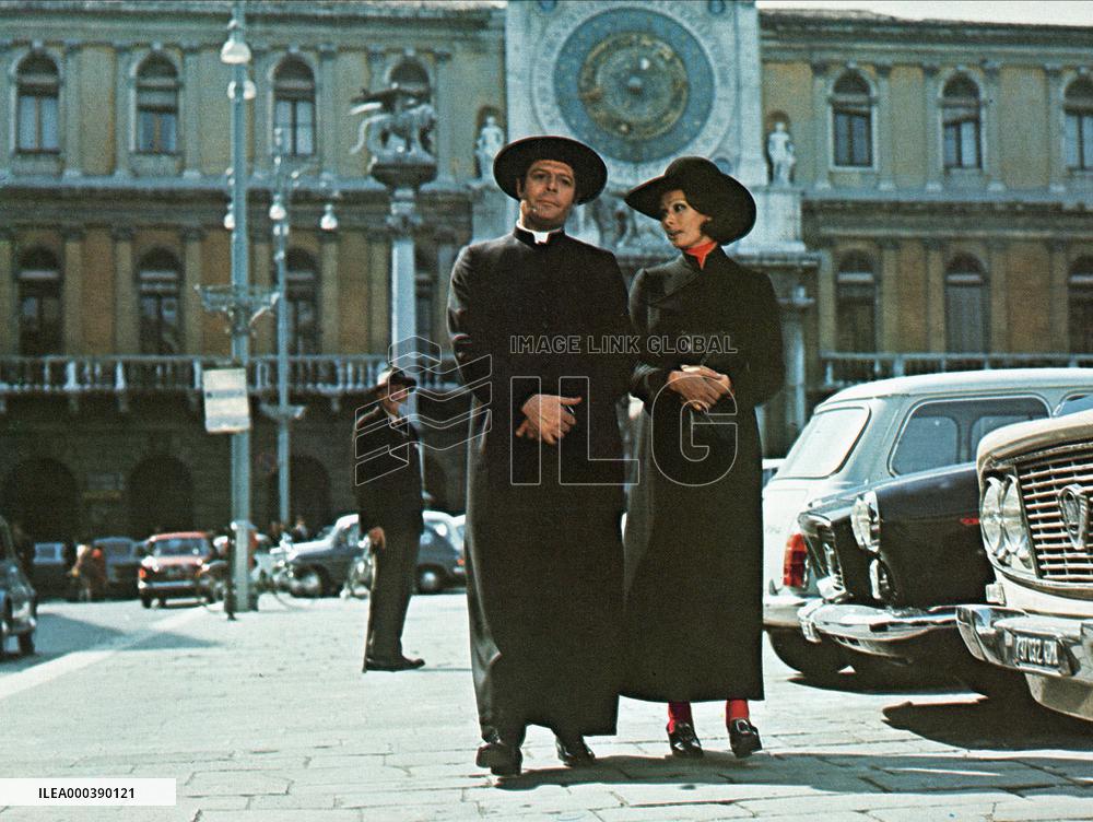 The Priest'S Wife (1970)