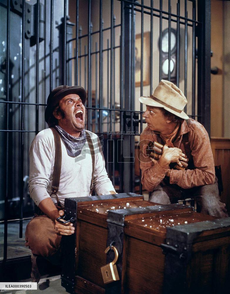 The Apple Dumpling Gang (1975)
