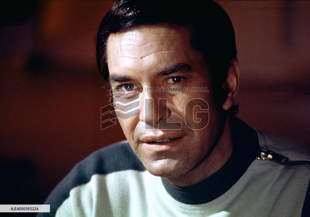 Space 1999 ; Space: 1999 (1975)