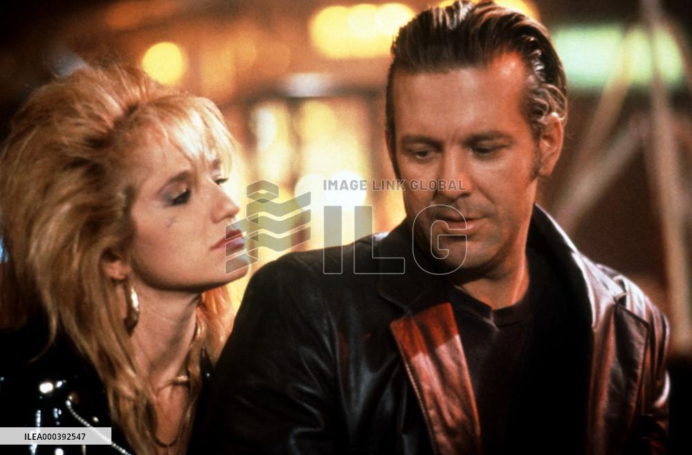 Johnny Handsome (1989)