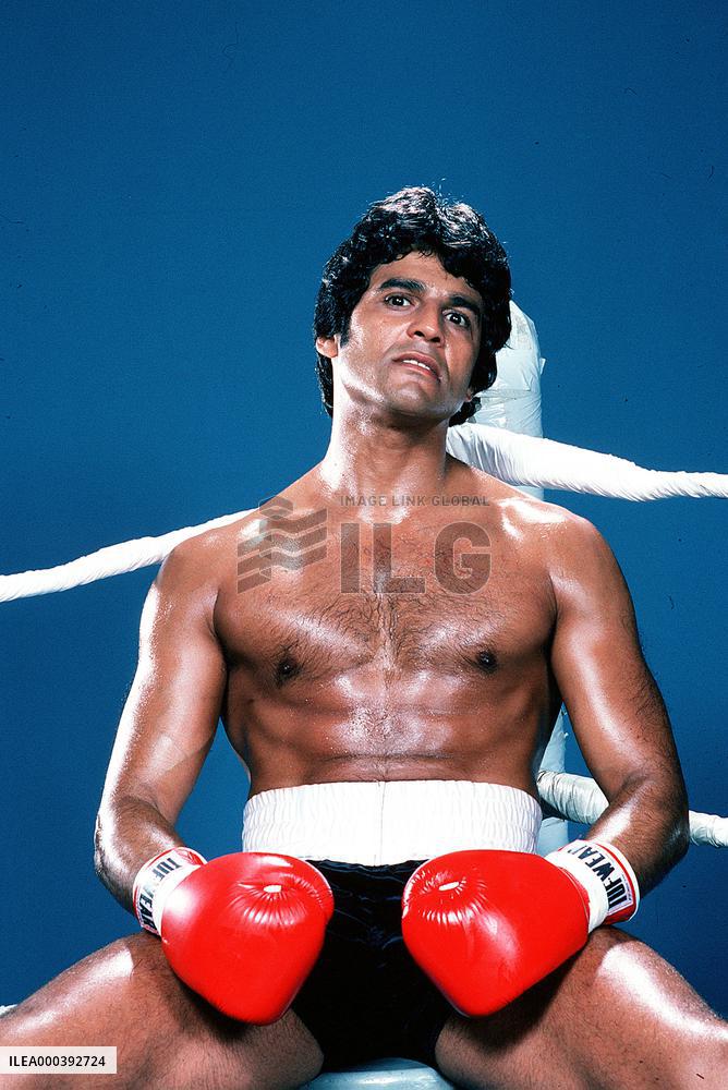 Honeyboy; Honey Boy (1982)