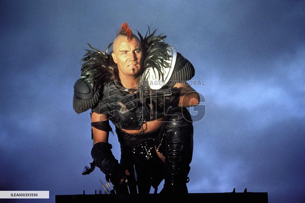 Mad Max 2: The Road Warrior (1981)