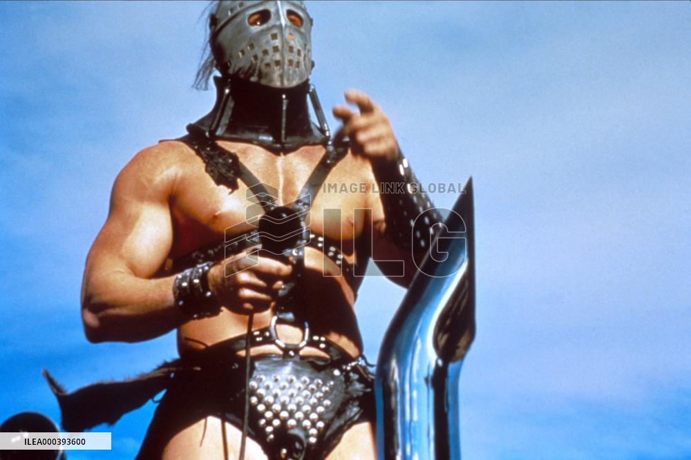 Mad Max 2: The Road Warrior (1981)