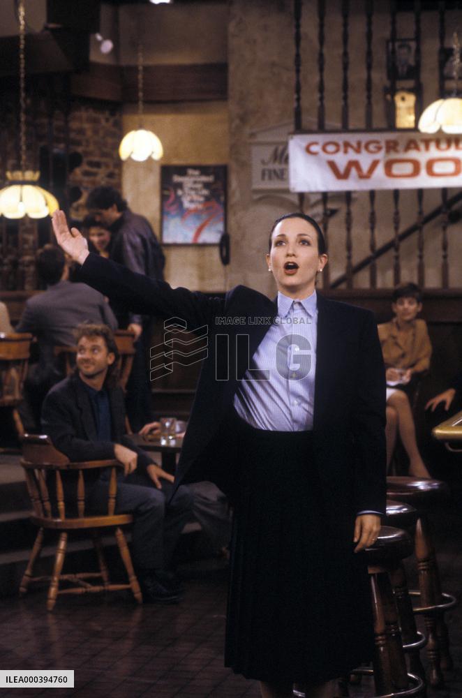 Cheers (1982)