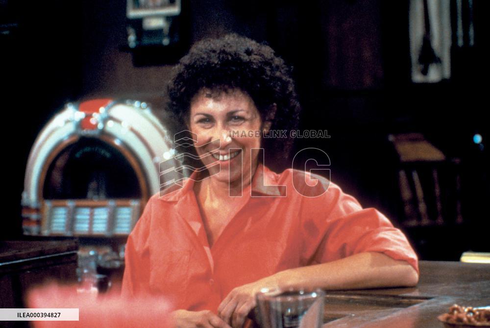 Cheers (1982)