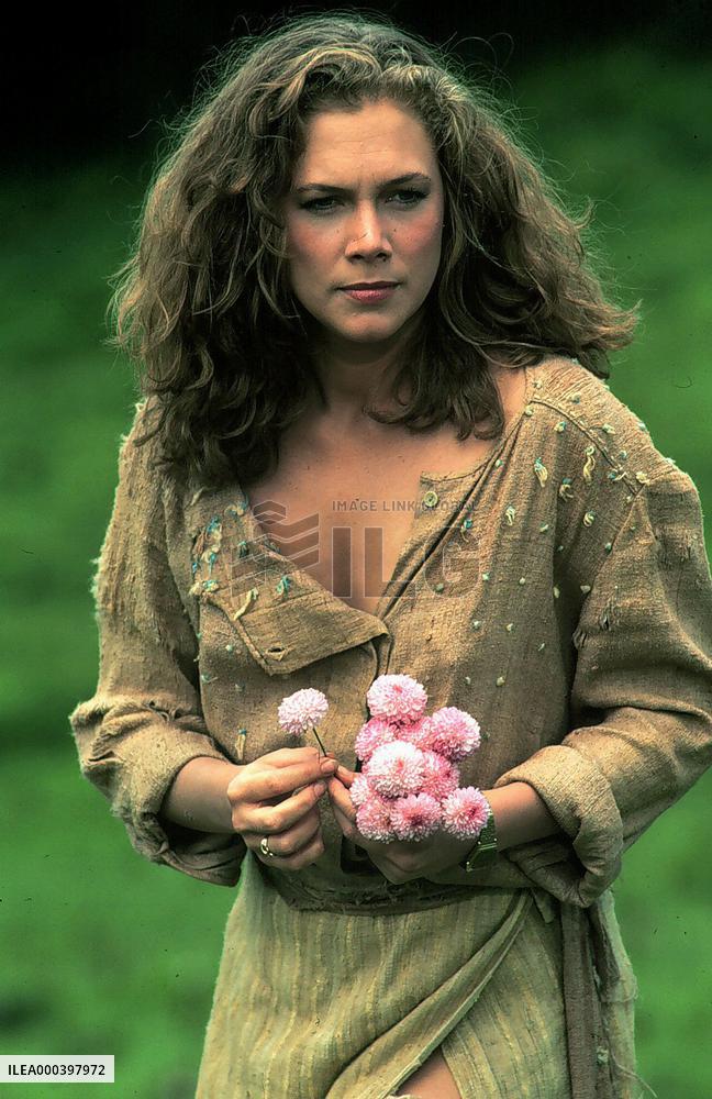 Romancing The Stone (1984)