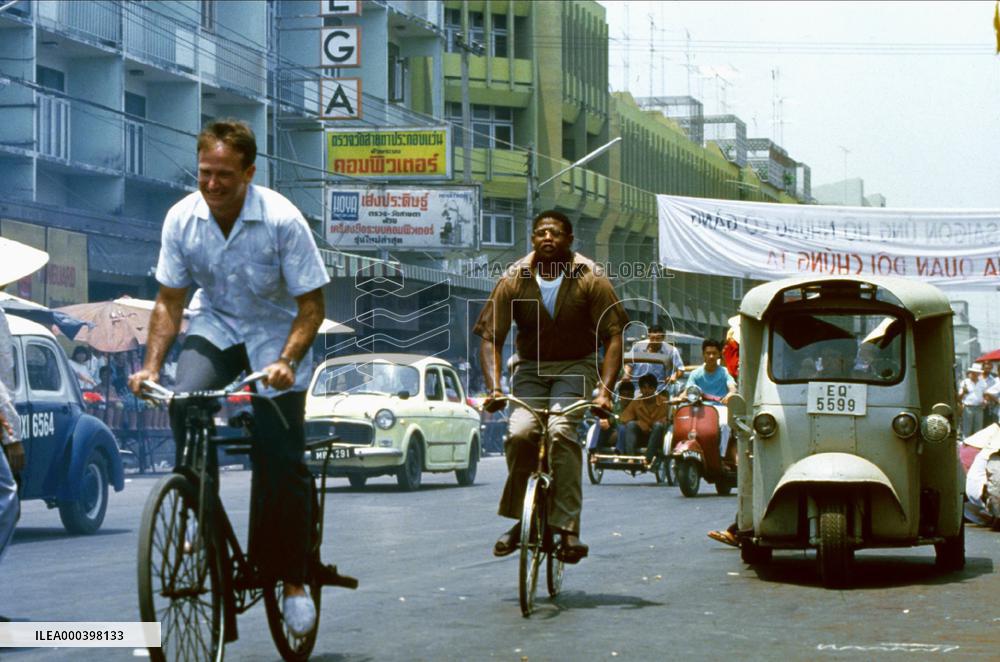 Good Morning, Vietnam (1987)