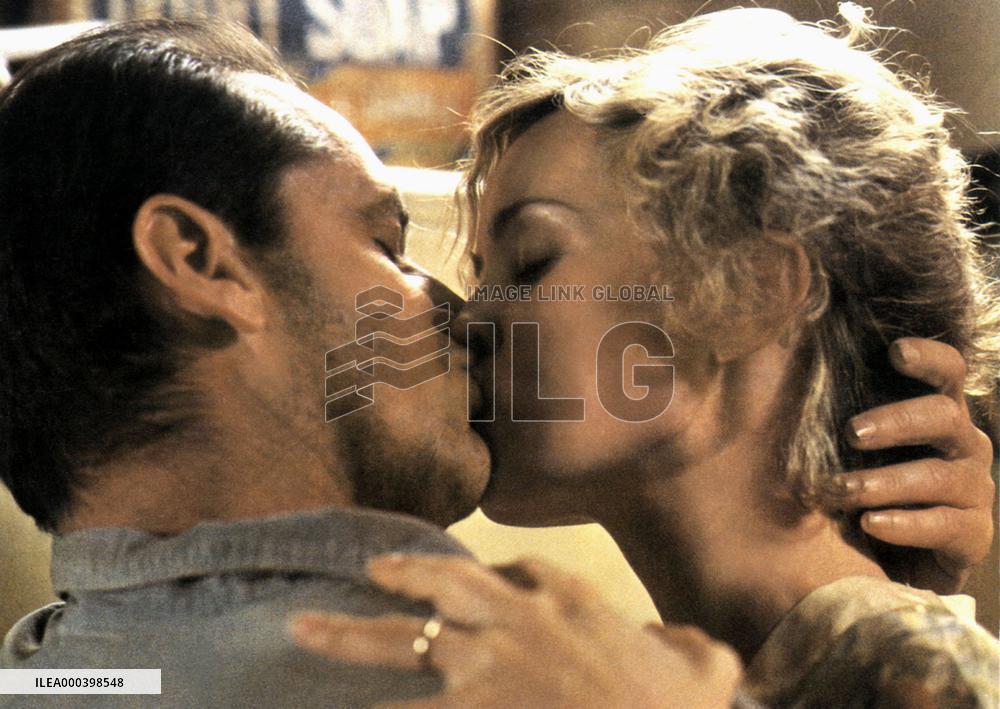 The Postman Always Rings Twice (1981)