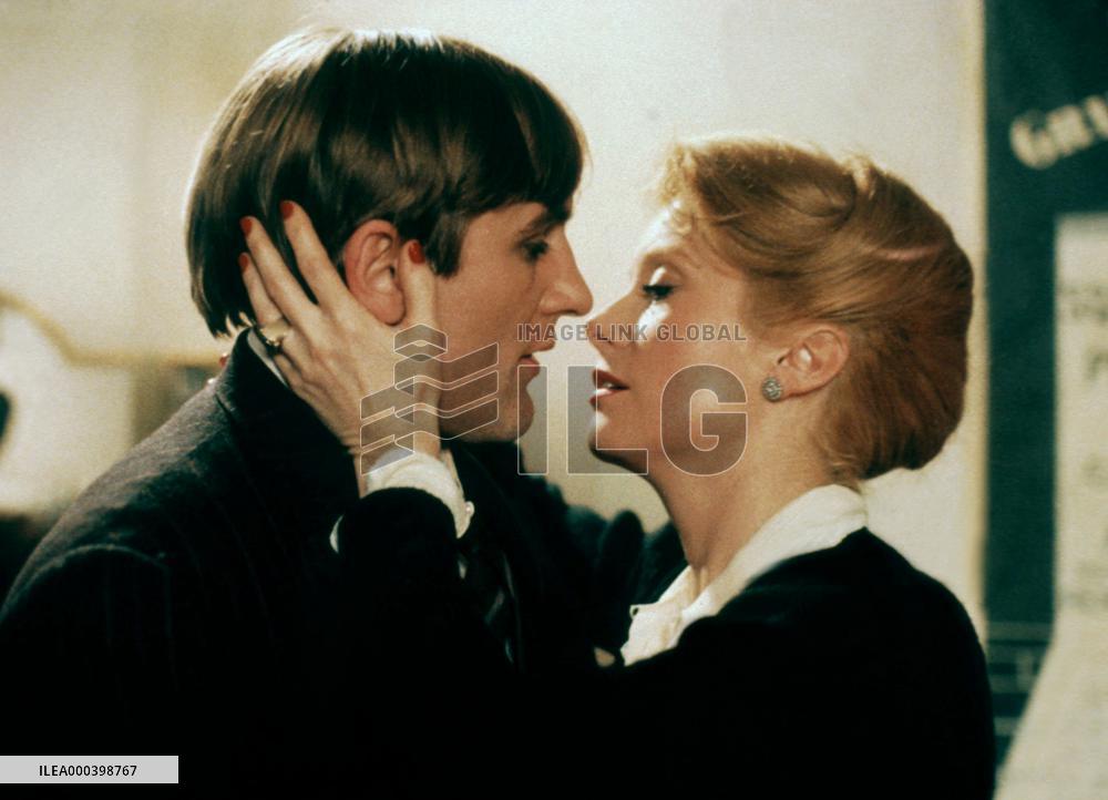 The Last Metro (1980)