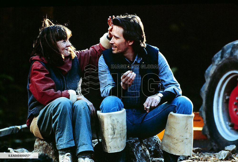 Shoot The Moon (1982)