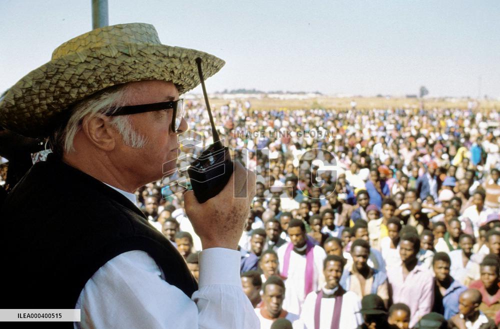Cry Freedom (1987)