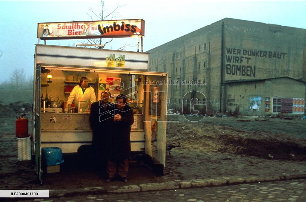 Wings Of Desire (1987)