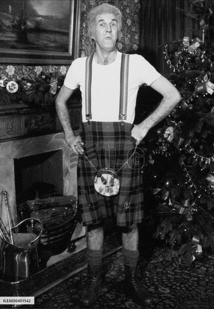 The Russ Abbot Christmas Show (1989)