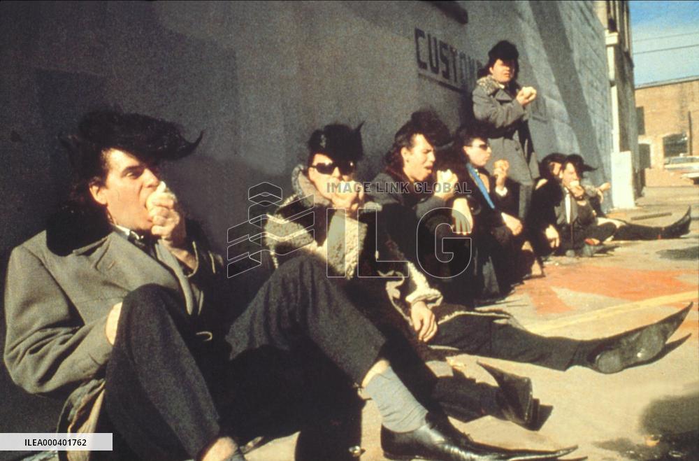Leningrad Cowboys Go America (1989)