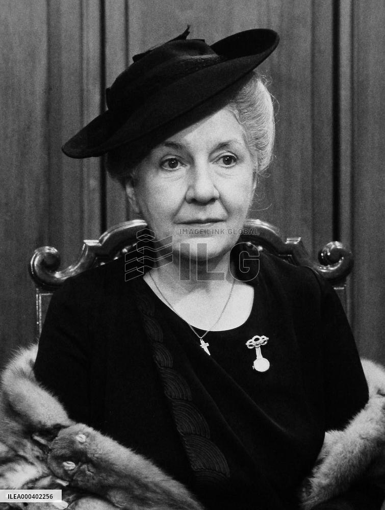 Little Gloria... Happy At Last (1982)