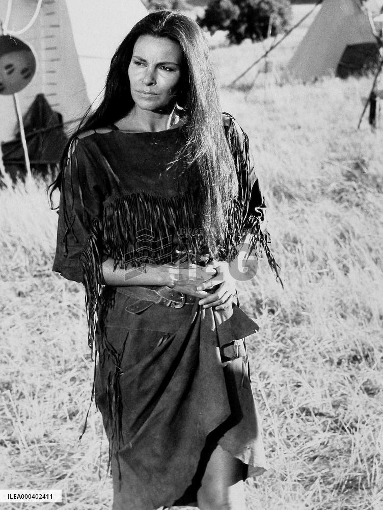 The Legend Of Walks Far Woman (1982)