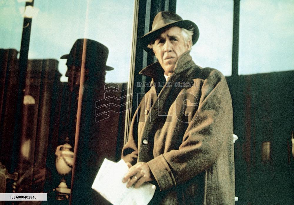 Something Wicked This Way Come (1983)