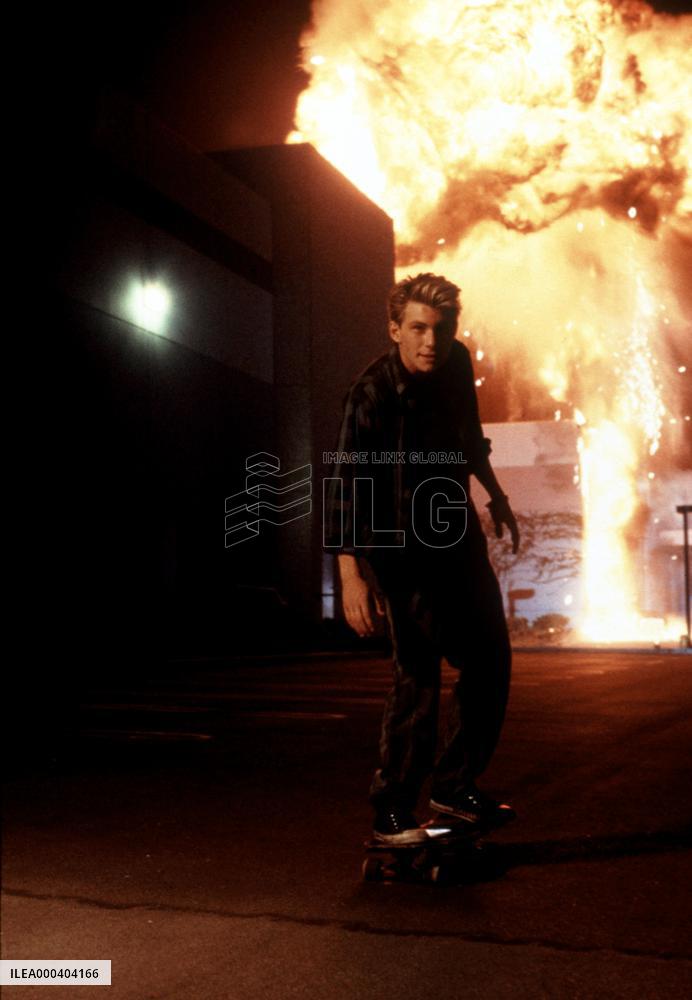 Gleaming The Cube (1989)