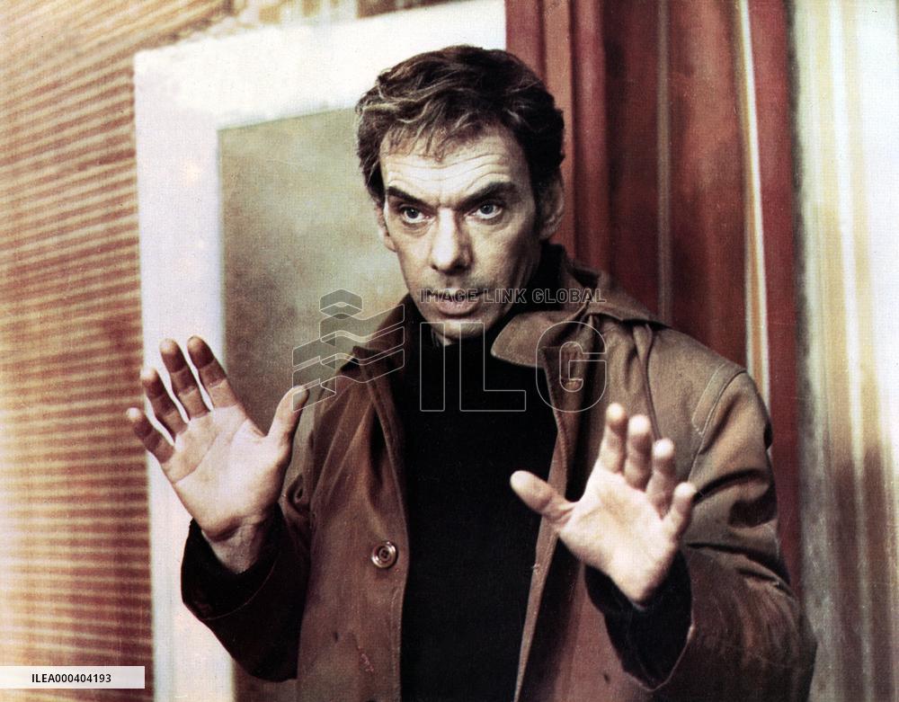 Moscow Does Not Believe In Tea (1980)