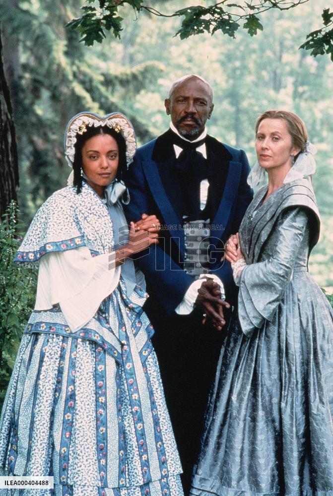 Captive Heart: The James Mink (1996)