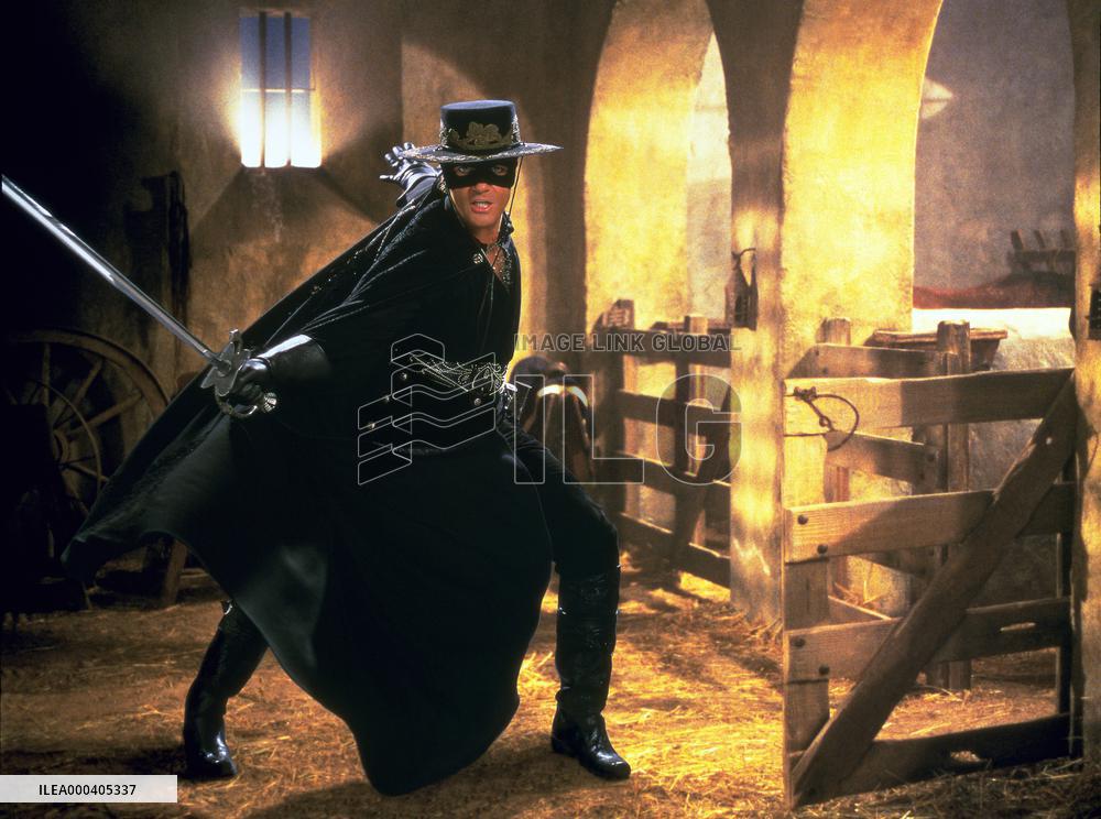 The Mask Of Zorro (1998)