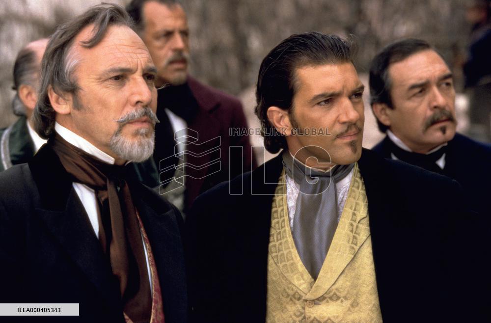 The Mask Of Zorro (1998)