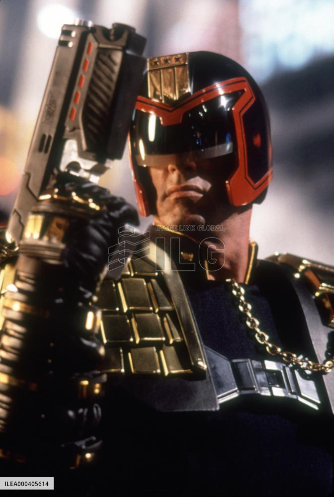 Judge Dredd (1995)