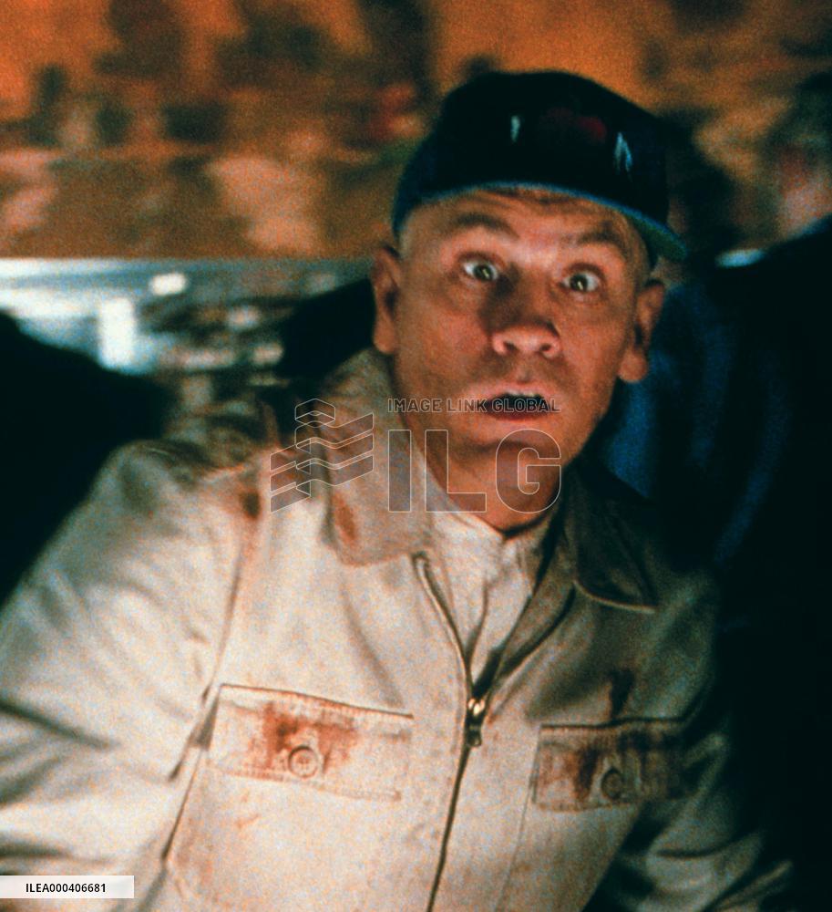 Being John Malkovich (1999)
