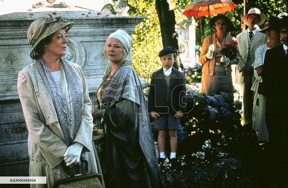 Tea With Mussolini (1999)