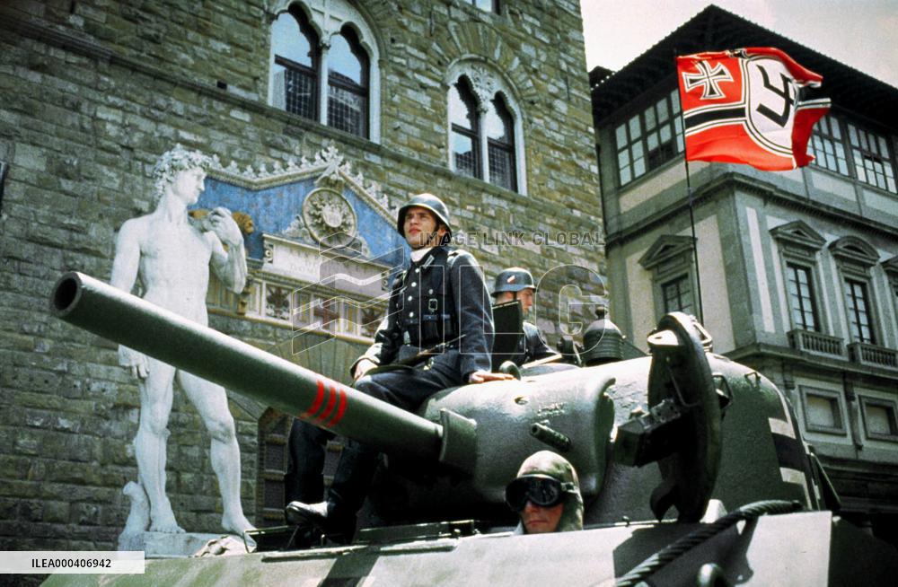 Tea With Mussolini (1999)