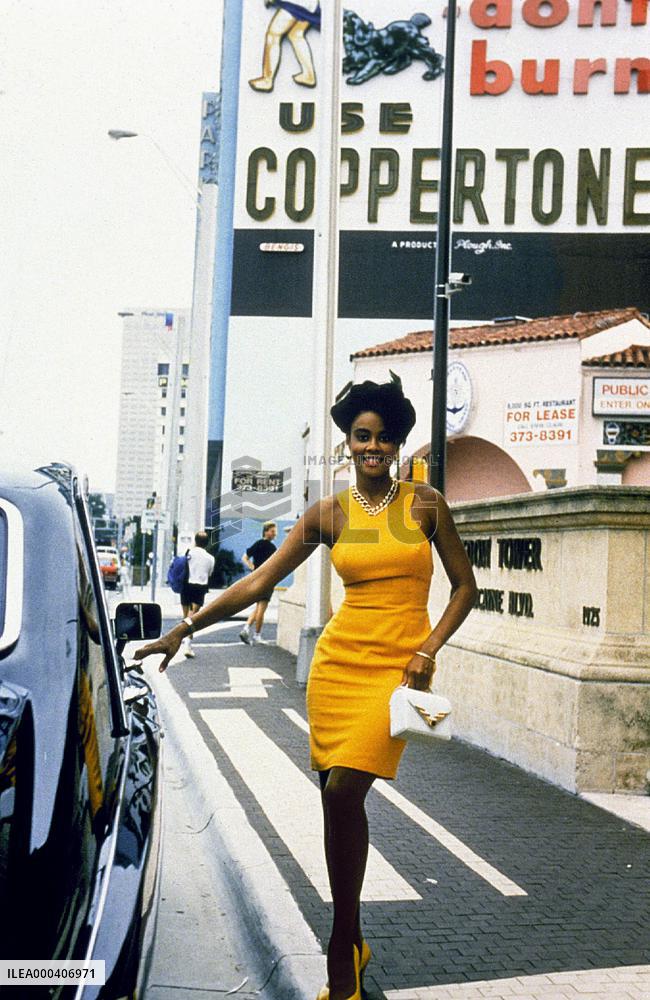 Extralarge: Black And White (1991)