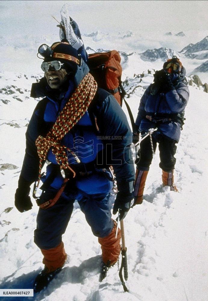 Into Thin Air:Death On Everest (1997)