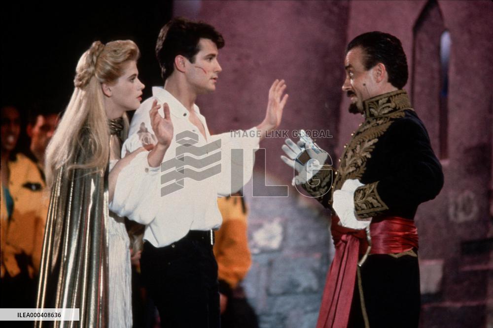 Mannequin: On The Move (1991)