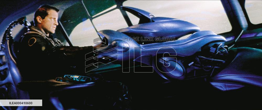 Lost In Space (1998)
