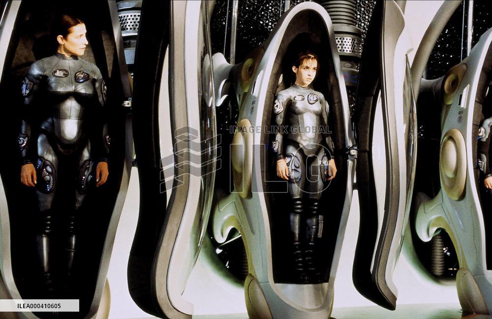 Lost In Space (1998)
