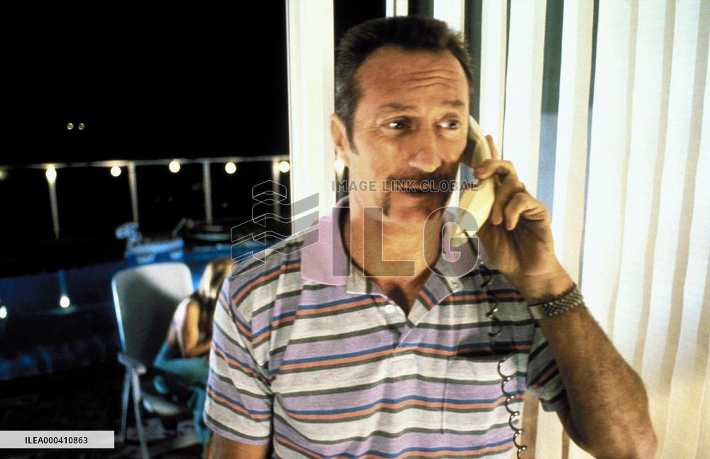 Two Hands (1999)