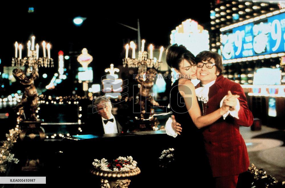 Austin Powers: International M (1997)