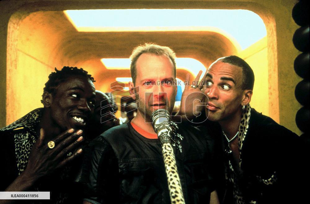 The Fifth Element (1997)