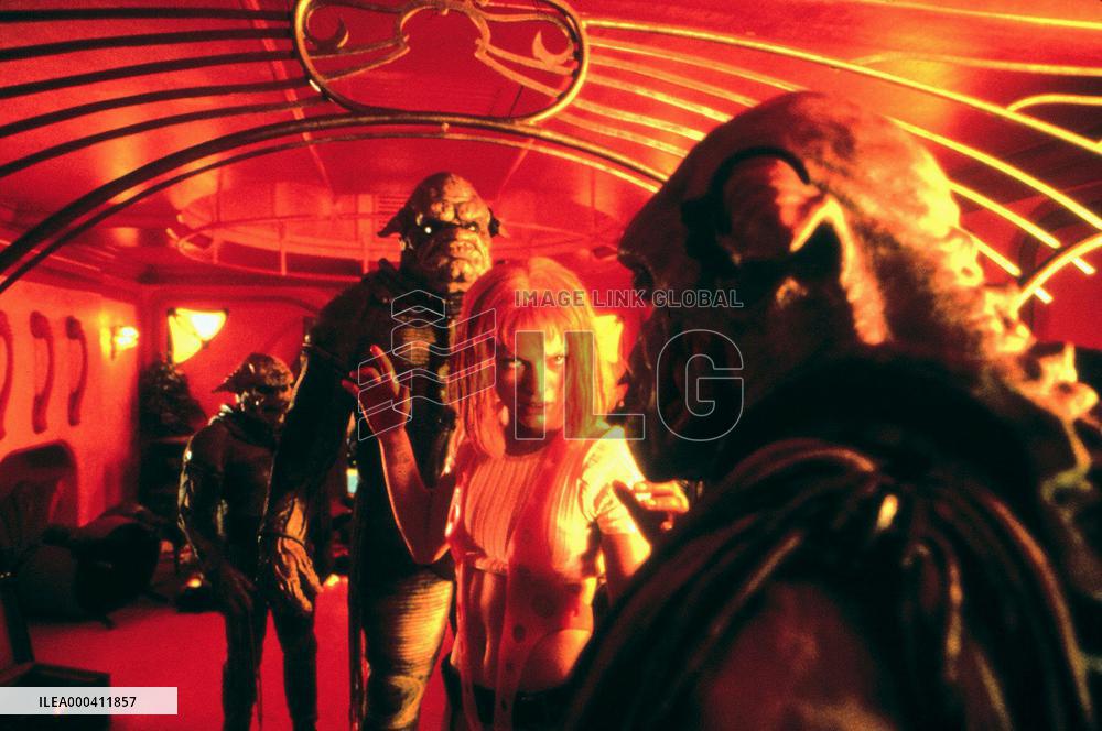 The Fifth Element (1997)