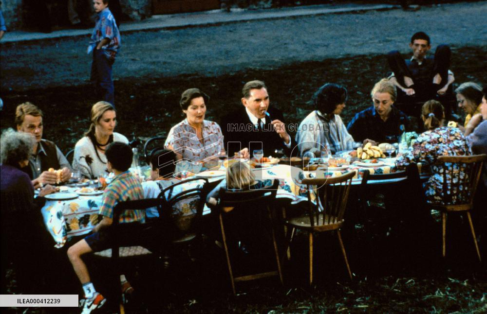 Antonia'S Line (1995)