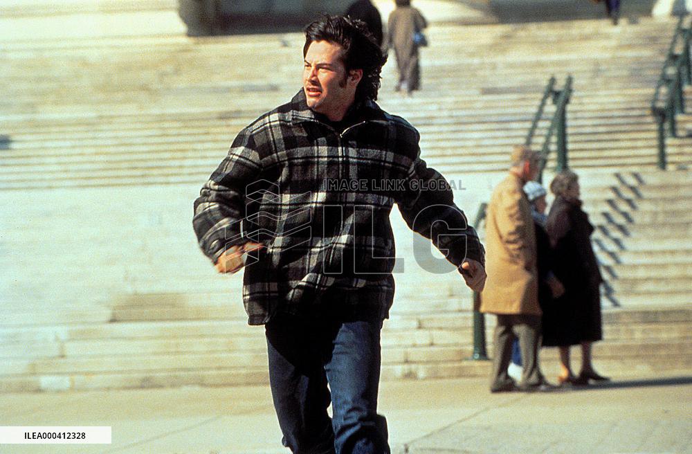 Chain Reaction (1996)