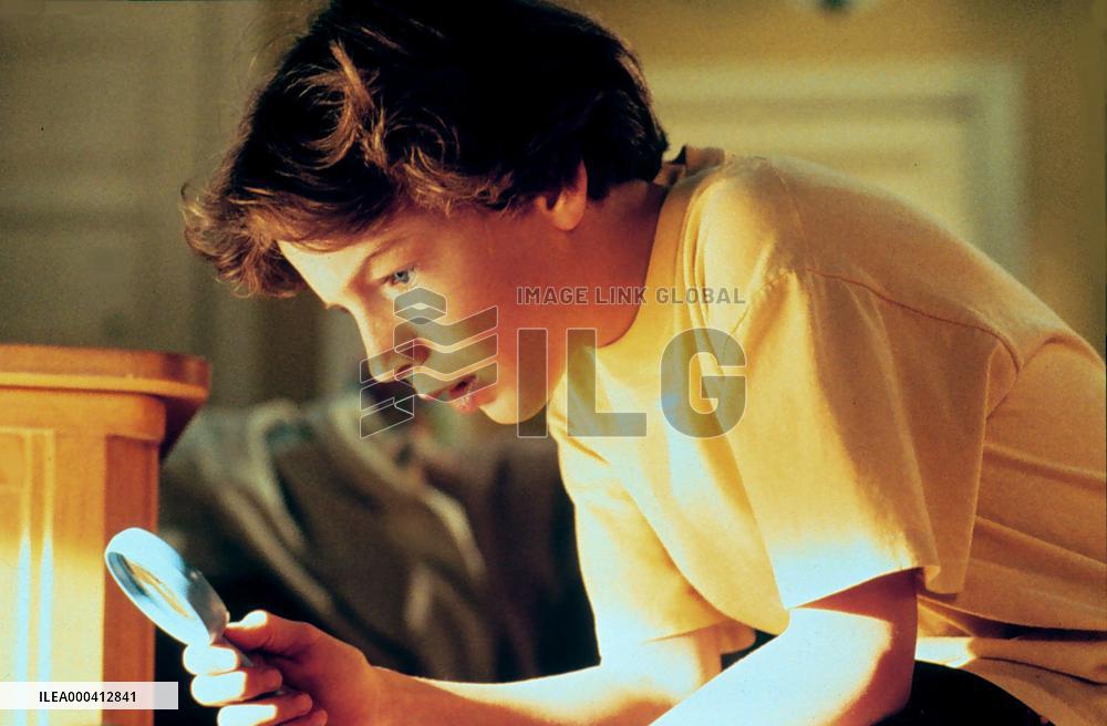 The Indian In The Cupboard (1995)