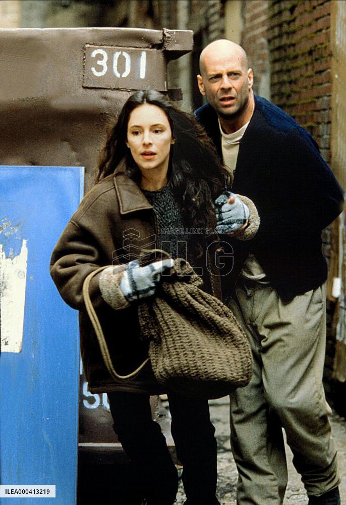 Twelve Monkeys; 12 Monkeys (1995)