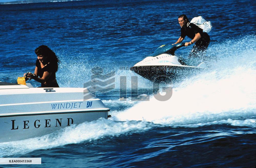 Speed 2: Cruise Control (1997)