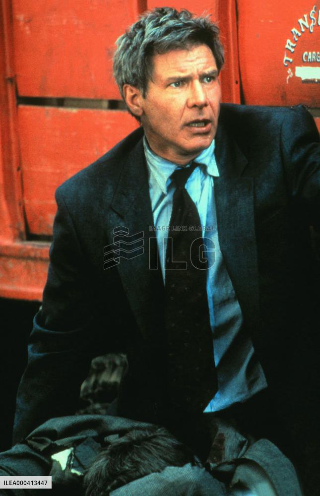 Clear And Present Danger (1994)