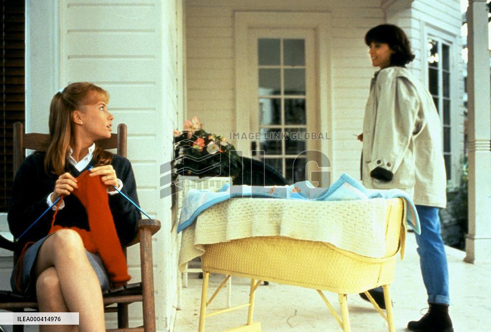 The Hand That Rocks The Cradle (1992)