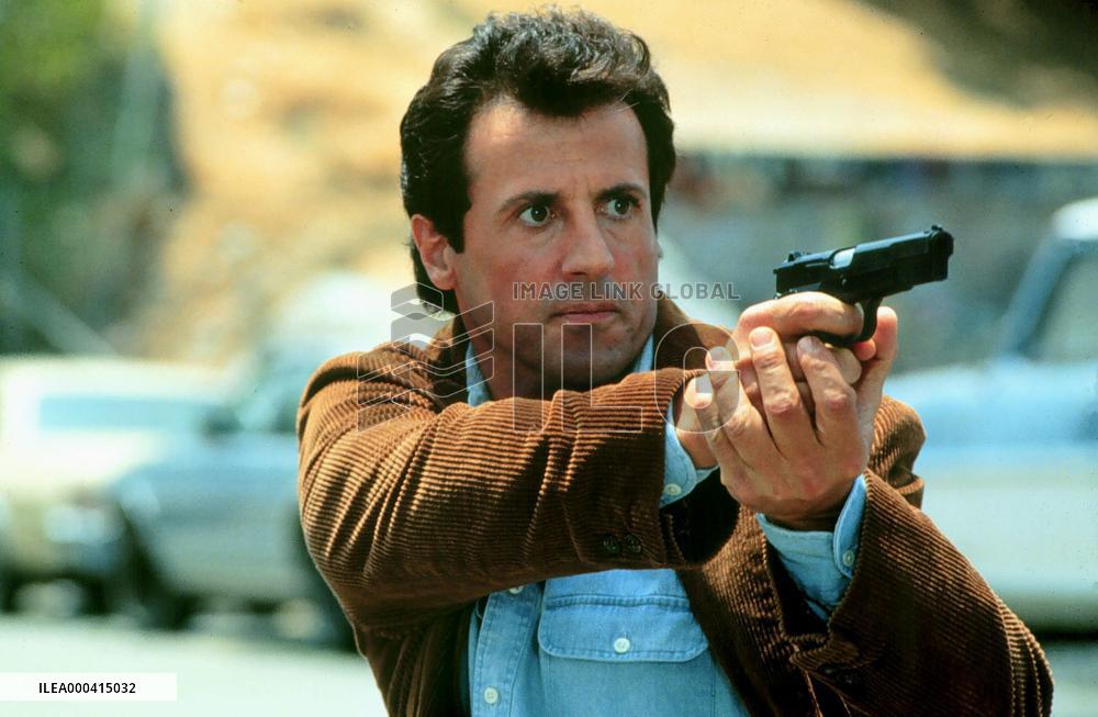 Stop! Or My Mom Will Shoot (1992)