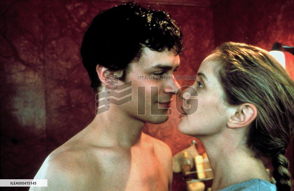 An American Werewolf In Paris (1997)